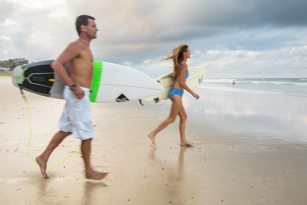 Golden Riviera Absolute Beachfront Resort Gold Coast Eksteriør billede